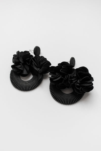 Fiore Drop Earrings (Black)