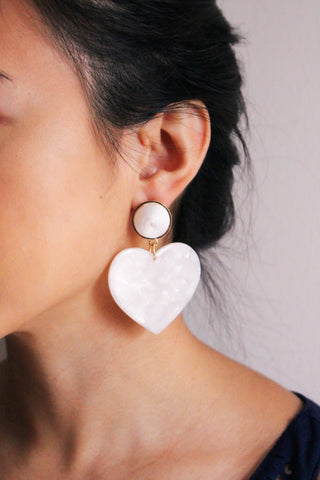 Herz Drop Earrings (Pearl White)